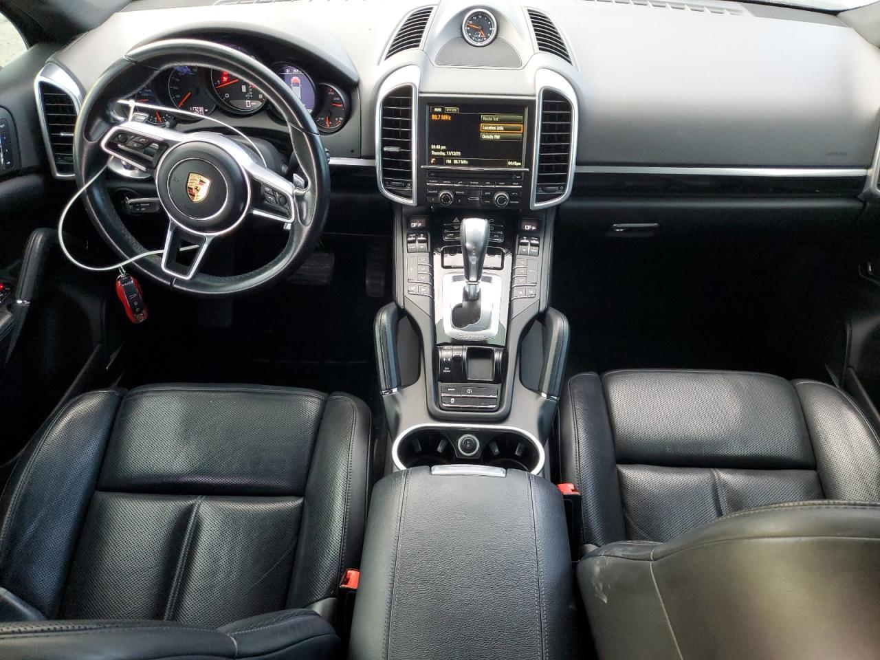 2016 PORSCHE CAYENNE