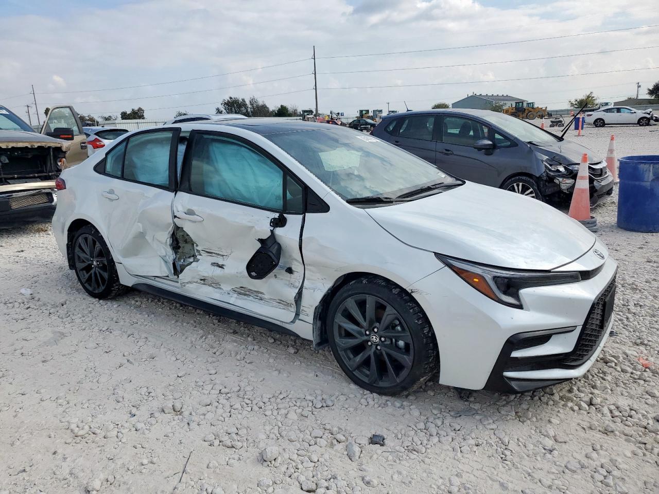 2025 TOYOTA COROLLA
