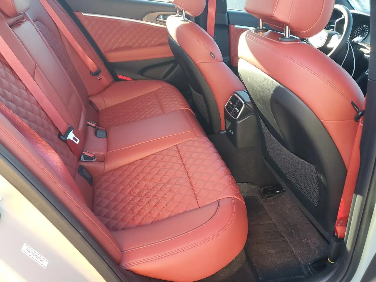 2025 GENESIS G70