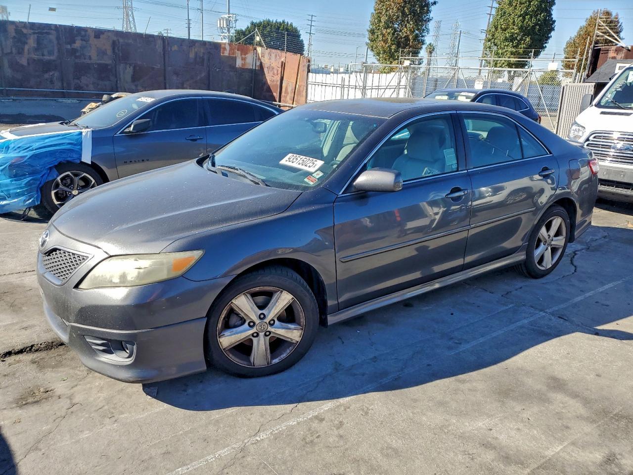 2011 TOYOTA CAMRY