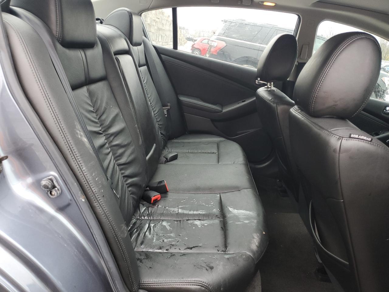 2010 NISSAN ALTIMA