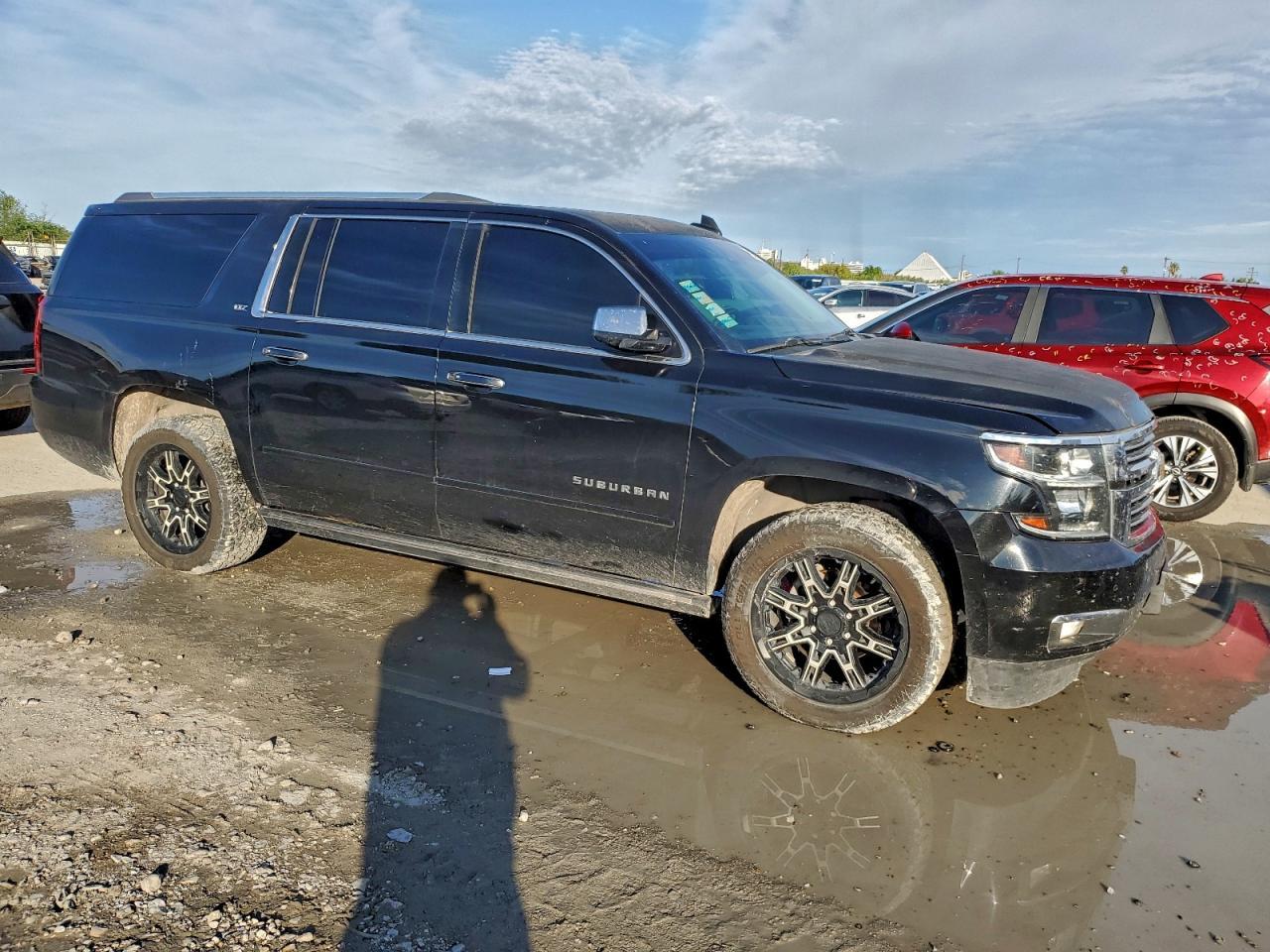 2016 CHEVROLET Suburban