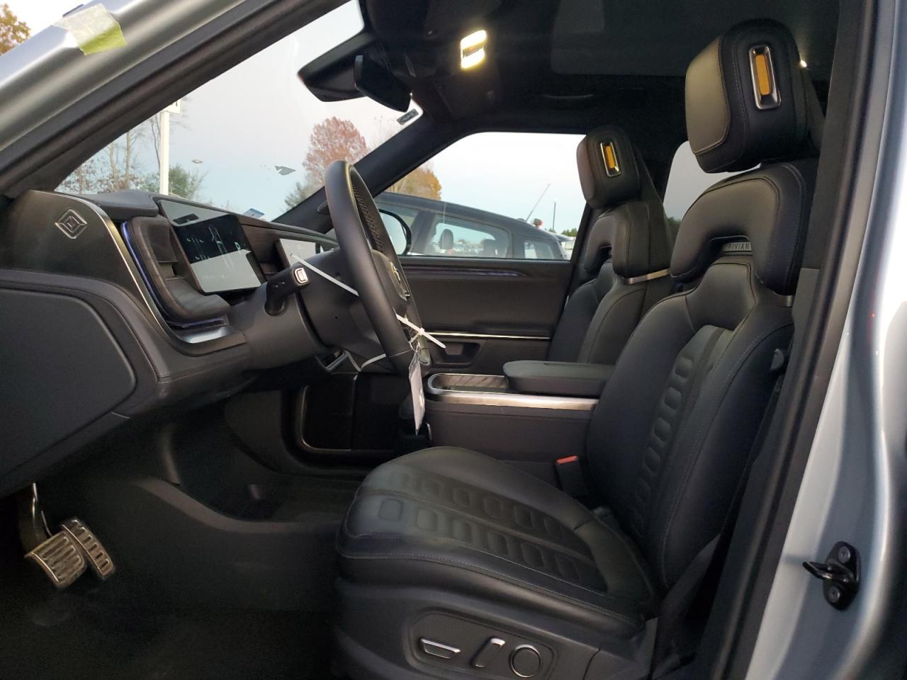 2022 RIVIAN R1t
