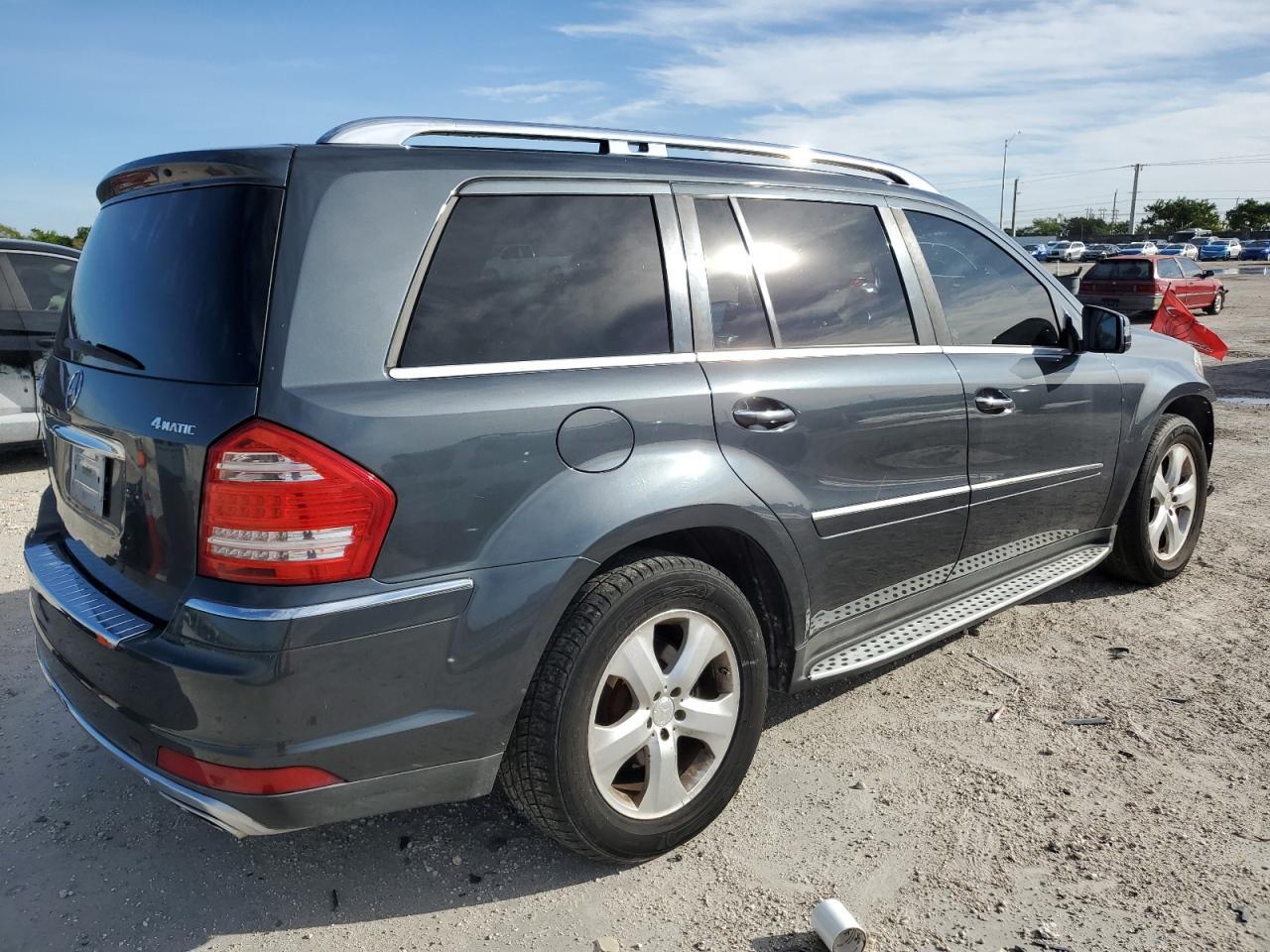 2011 MERCEDES-BENZ GL-Class