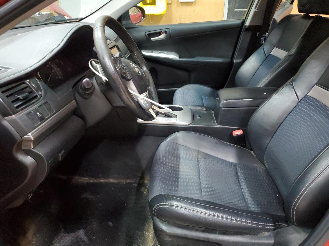 2012 TOYOTA CAMRY