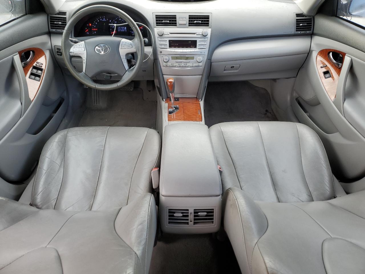 2011 TOYOTA CAMRY