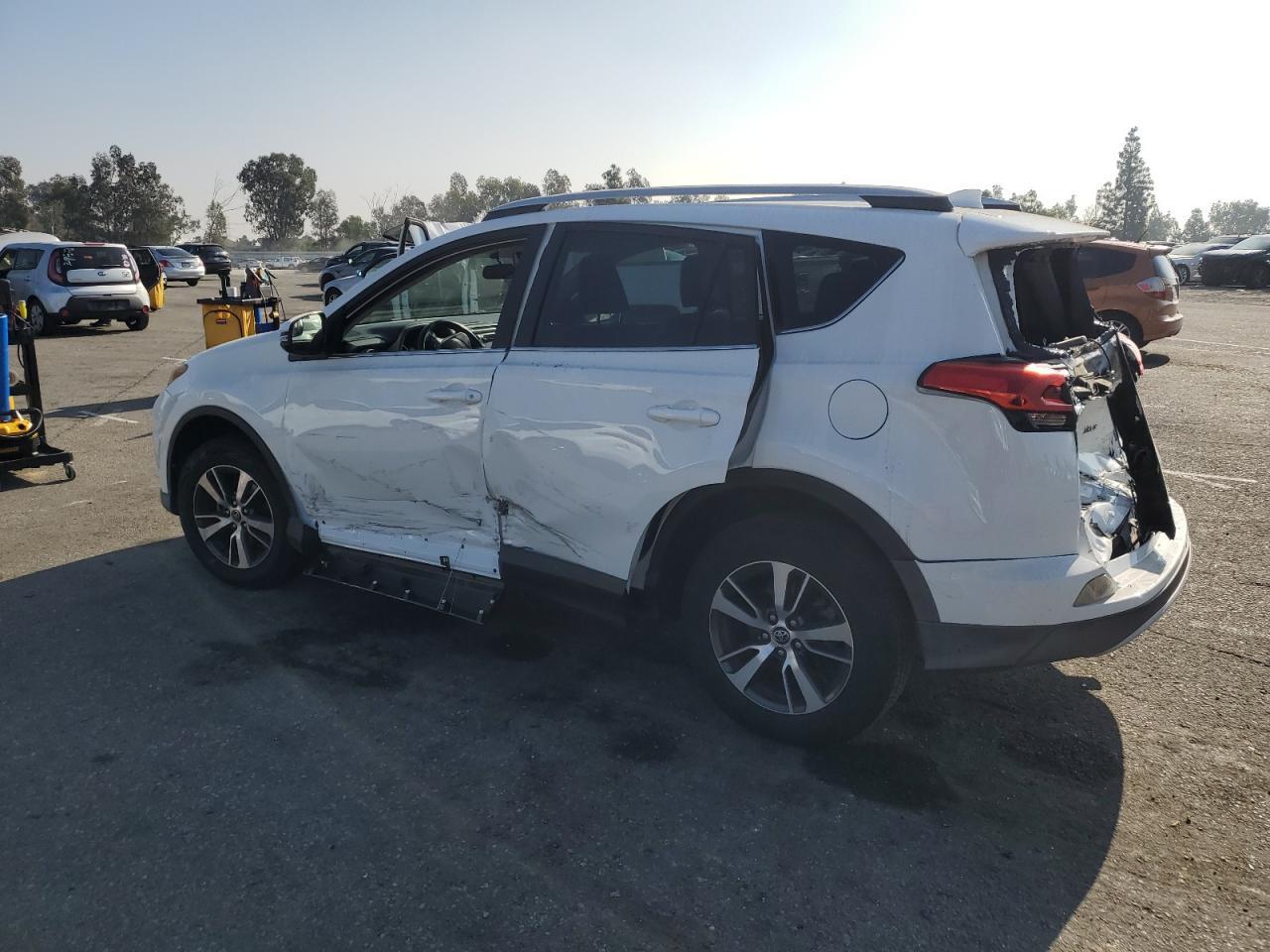 2016 TOYOTA RAV4