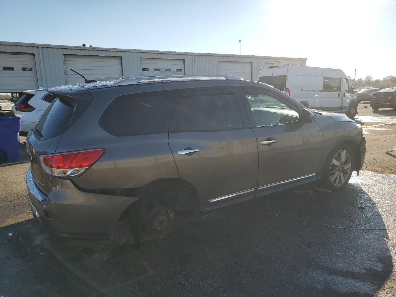 2014 NISSAN PATHFINDER