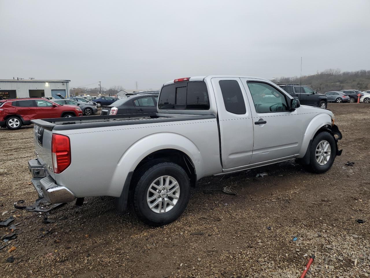 2015 NISSAN Frontier