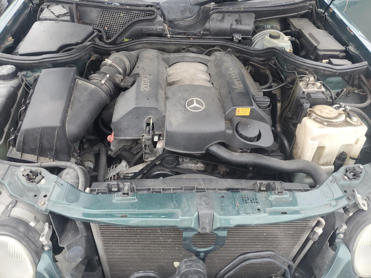 2000 MERCEDES-BENZ E-Class