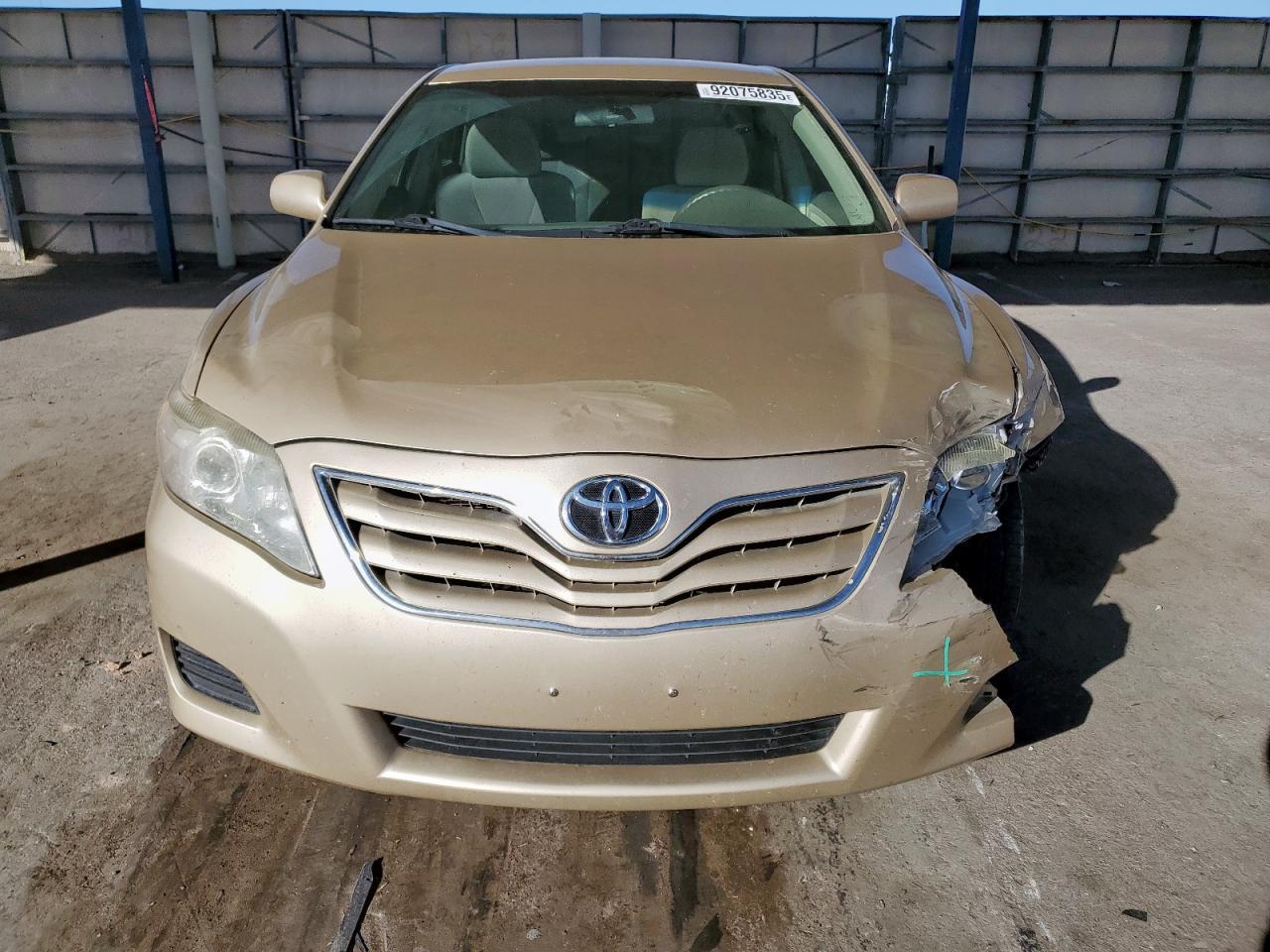2011 TOYOTA CAMRY