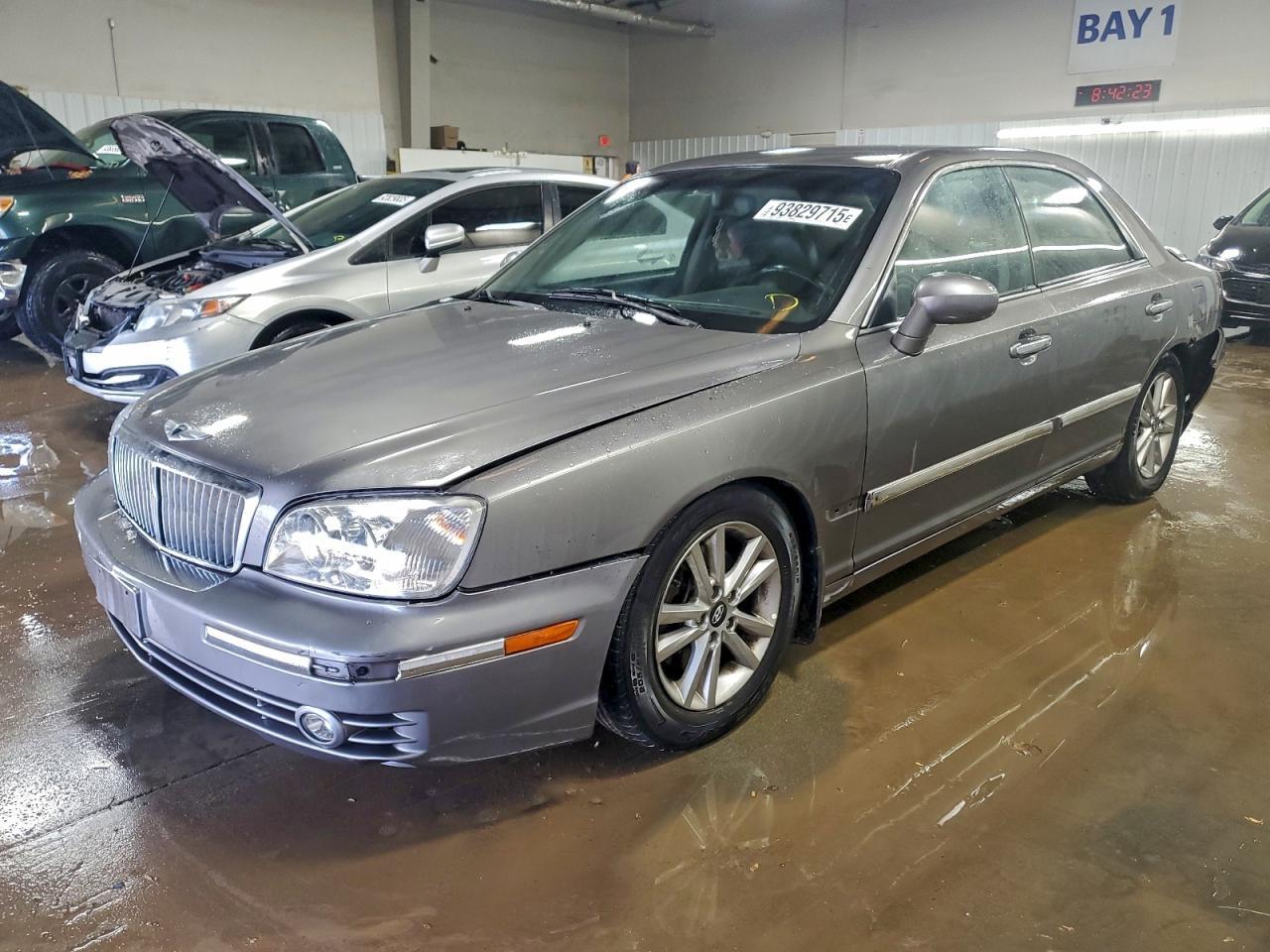 2004 HYUNDAI Xg