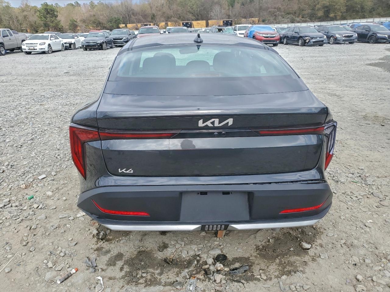 2025 KIA K4