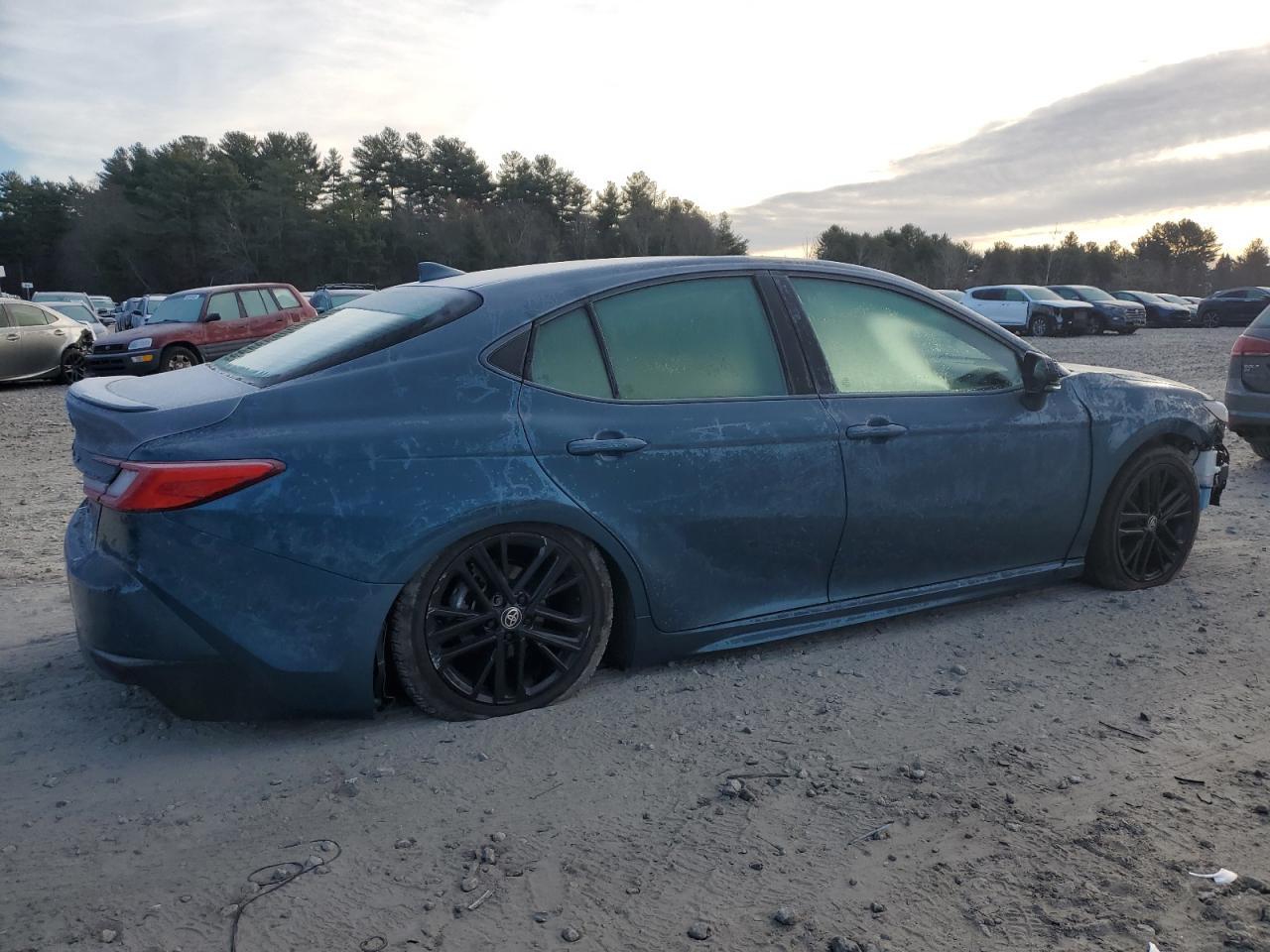 2025 TOYOTA CAMRY