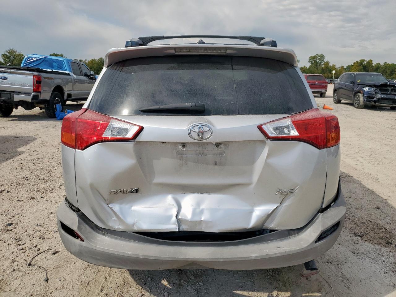 2015 TOYOTA RAV4