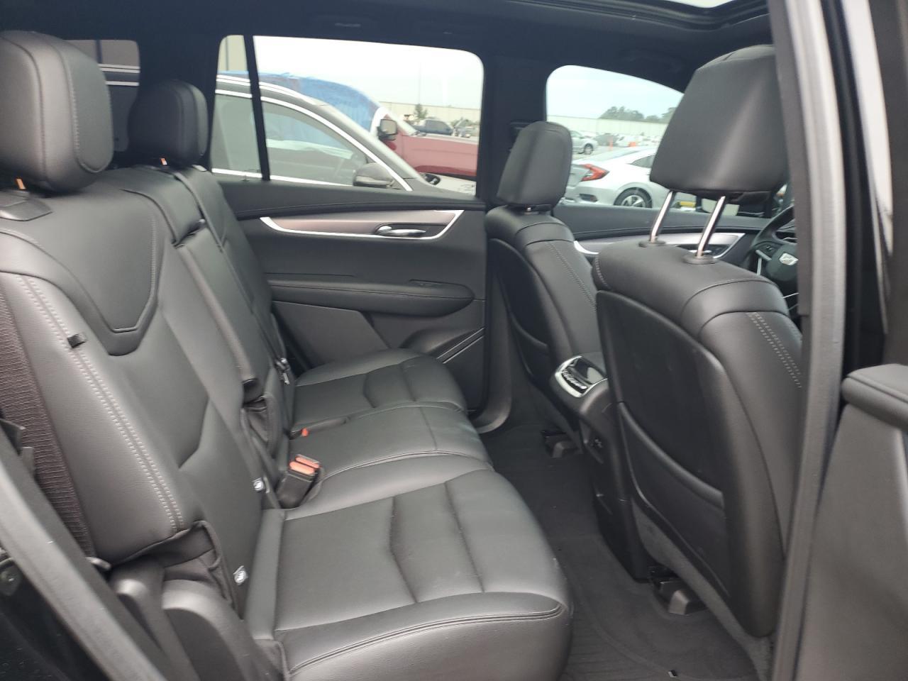 2025 CADILLAC XT6