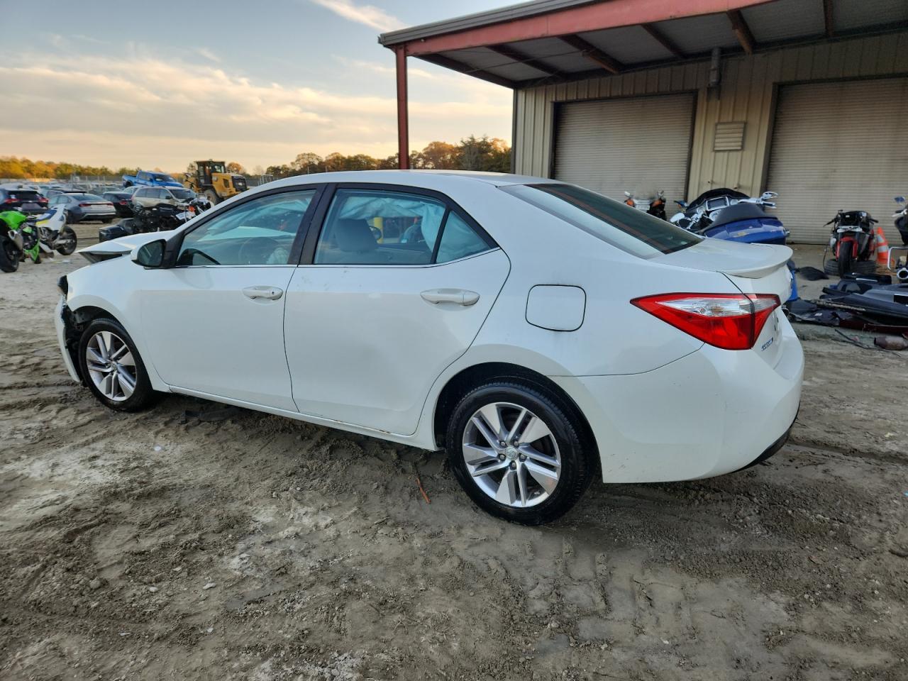 2016 TOYOTA COROLLA