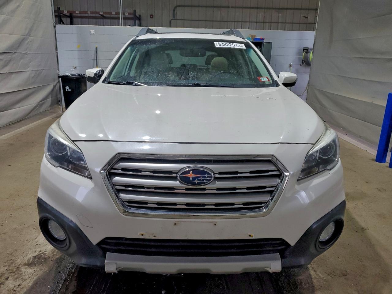 2015 SUBARU Outback