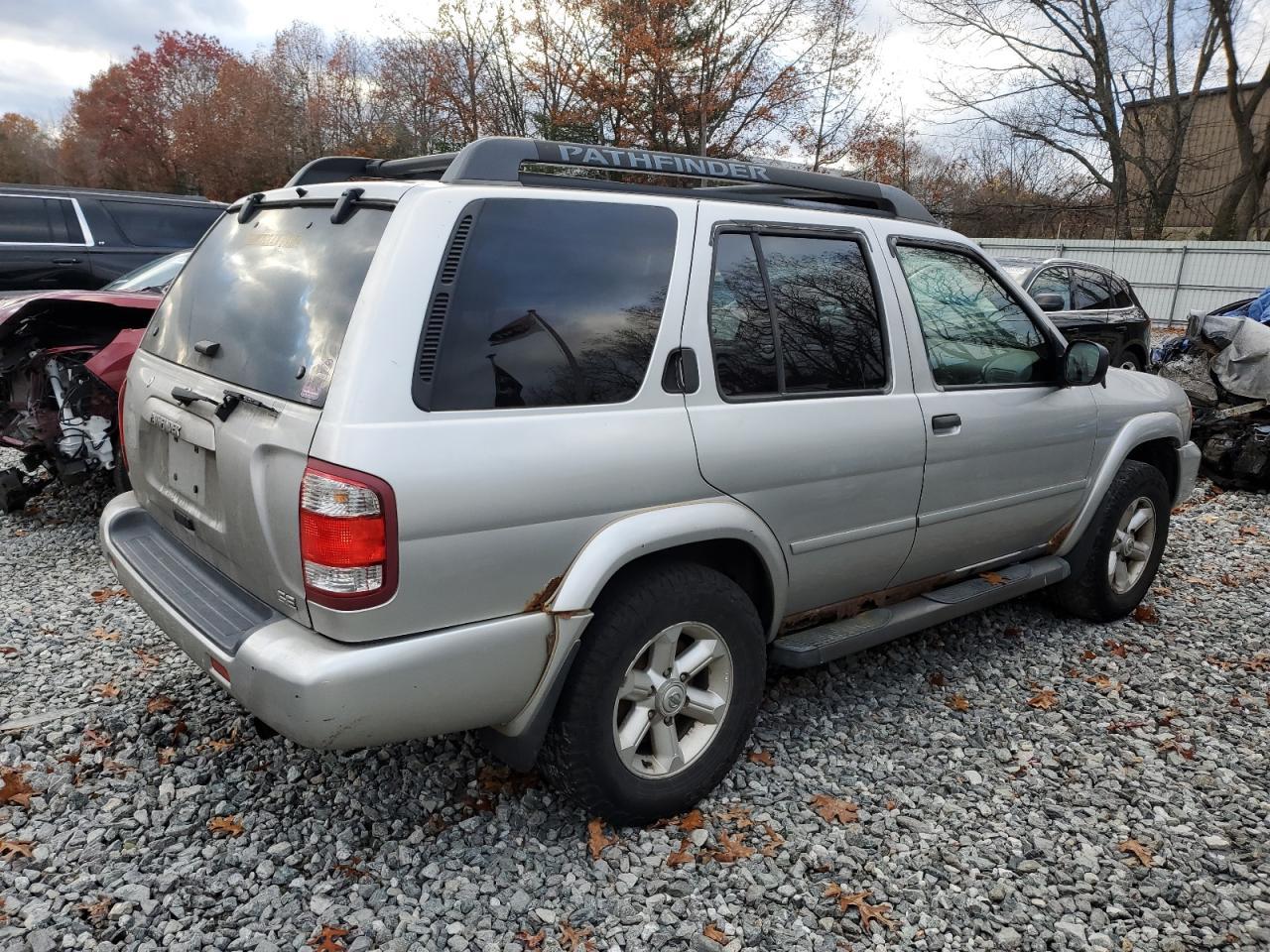 2004 NISSAN PATHFINDER