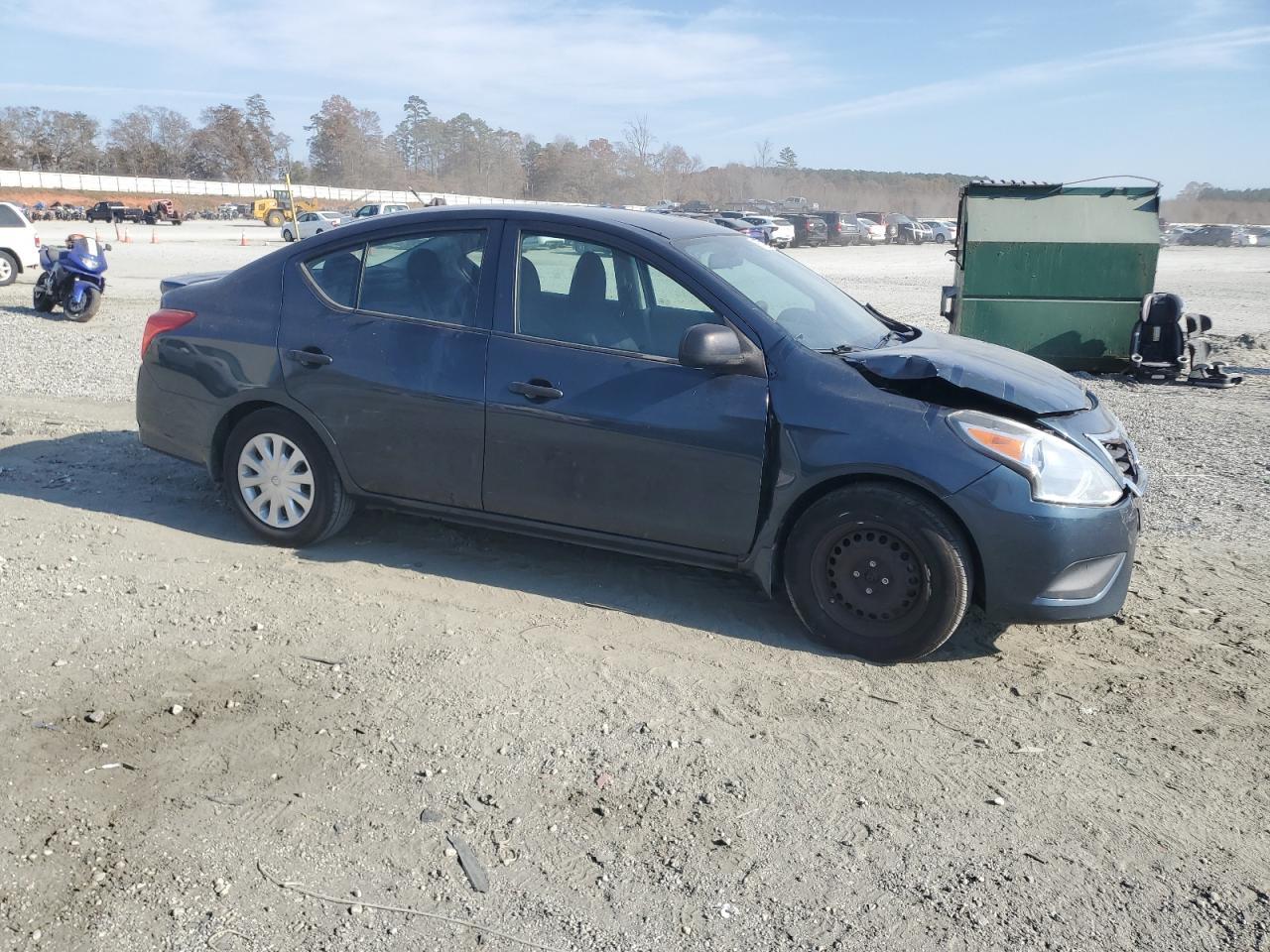 2015 NISSAN VERSA