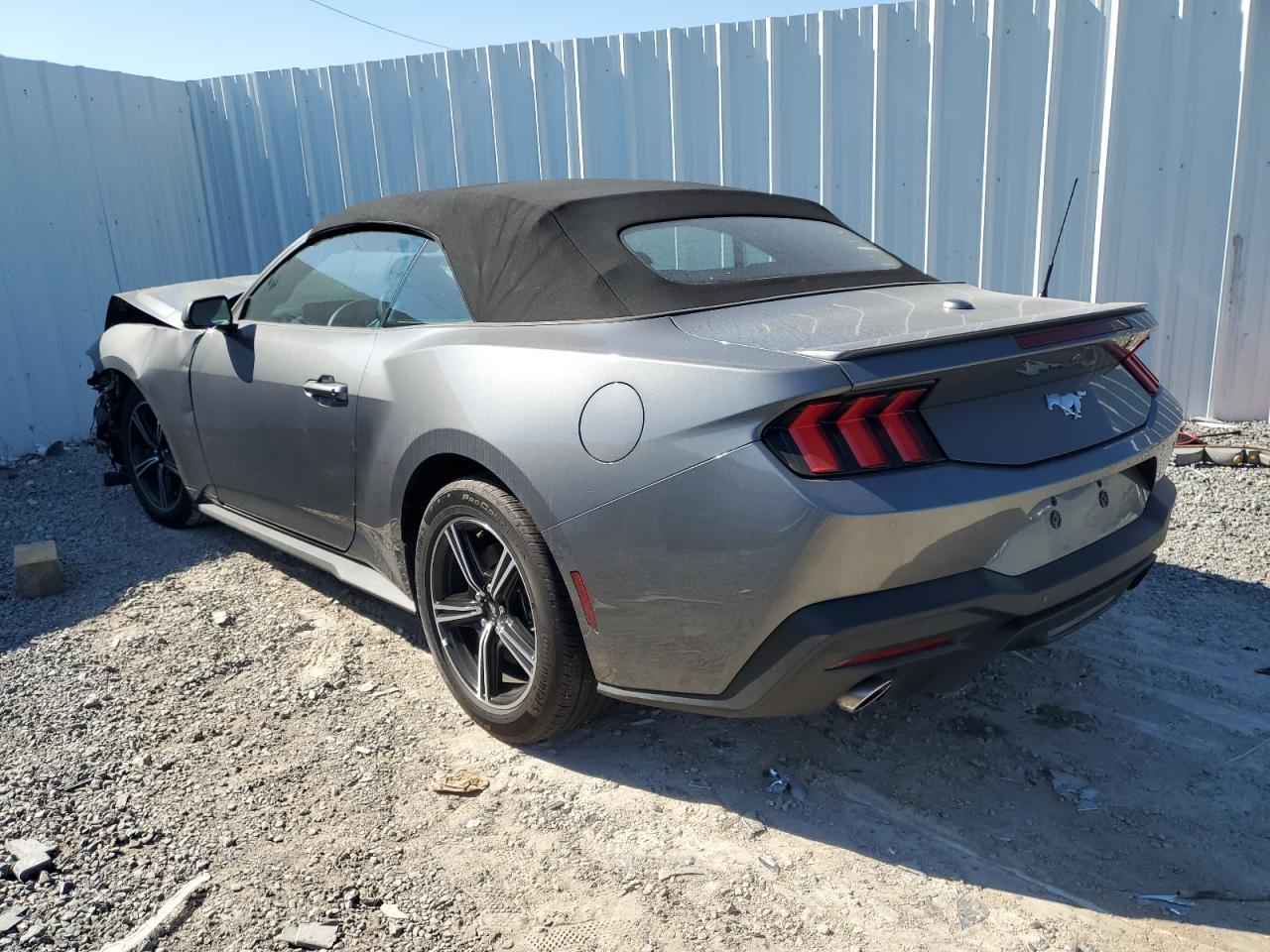 2025 FORD MUSTANG