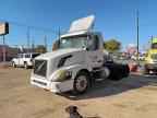 2006 VOLVO Vn