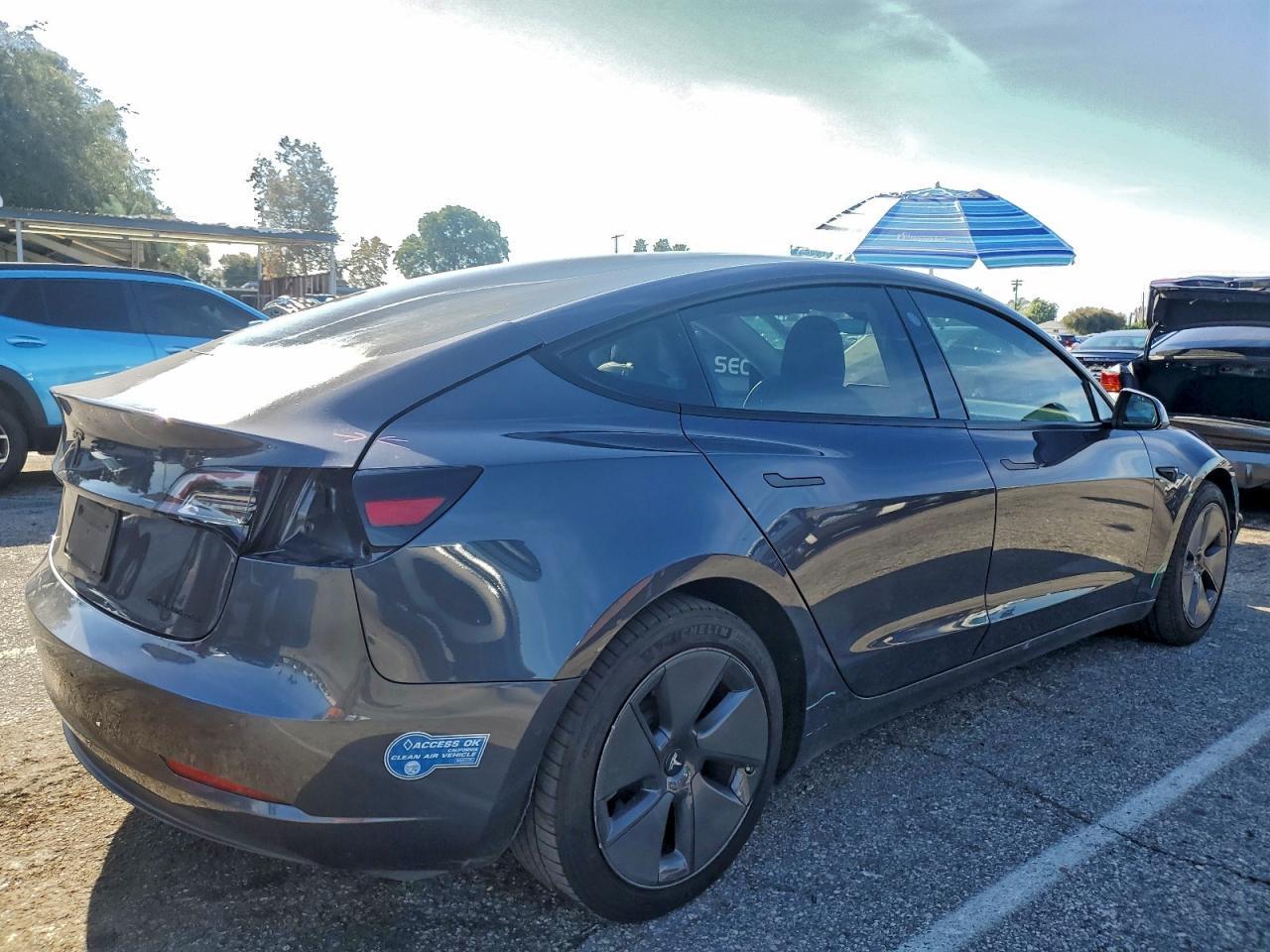 2021 TESLA MODEL 3