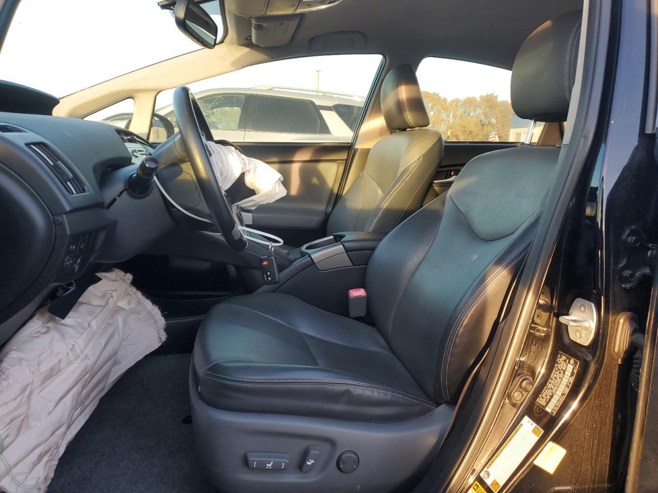 2013 TOYOTA PRIUS
