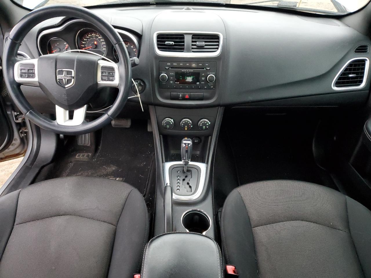 2013 DODGE Avenger