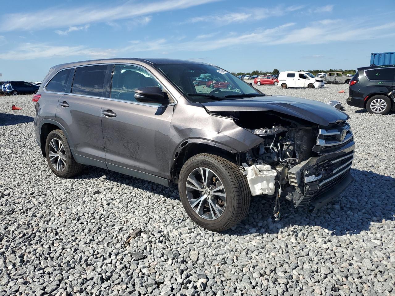 2019 TOYOTA HIGHLANDER
