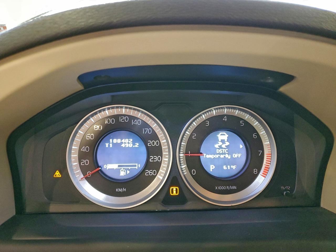 2011 VOLVO XC70