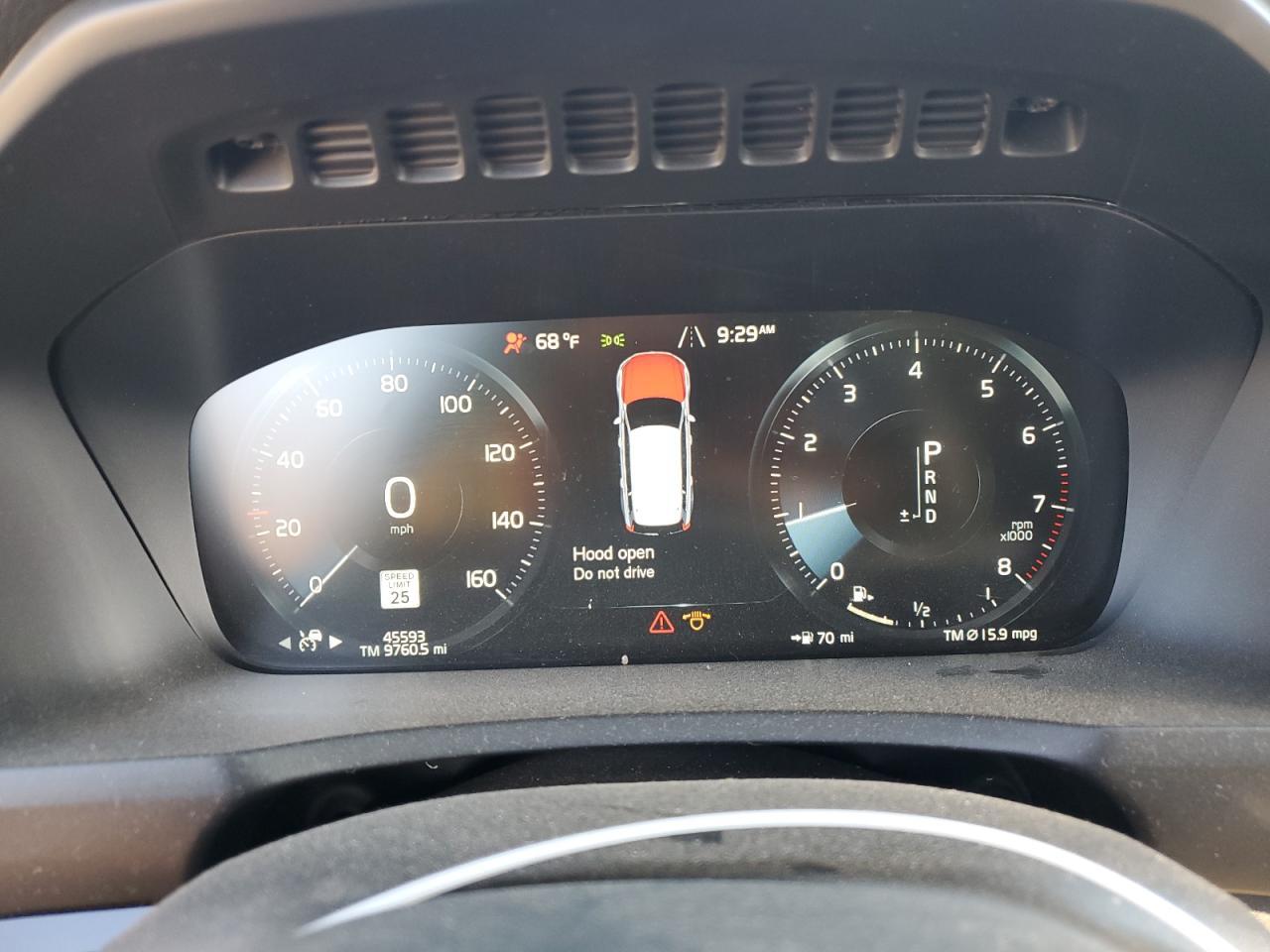 2019 VOLVO XC90