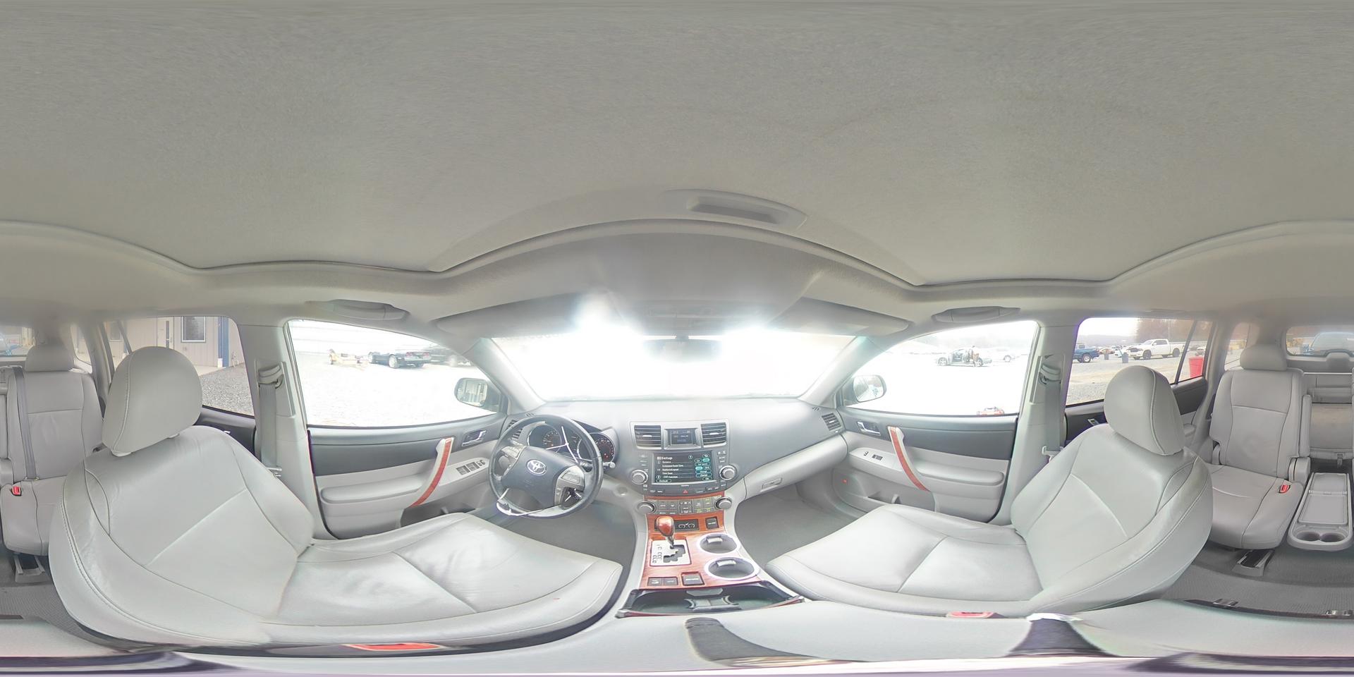 2010 TOYOTA HIGHLANDER