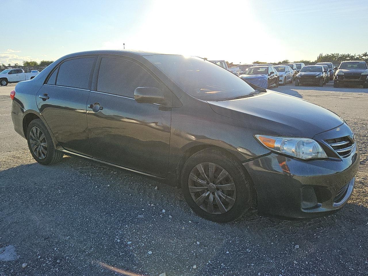 2013 TOYOTA COROLLA