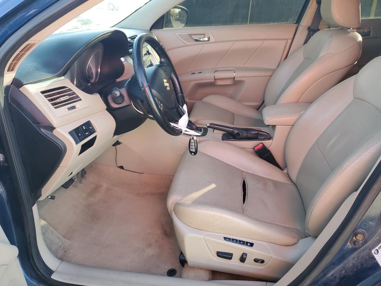 2010 SUZUKI Kizashi