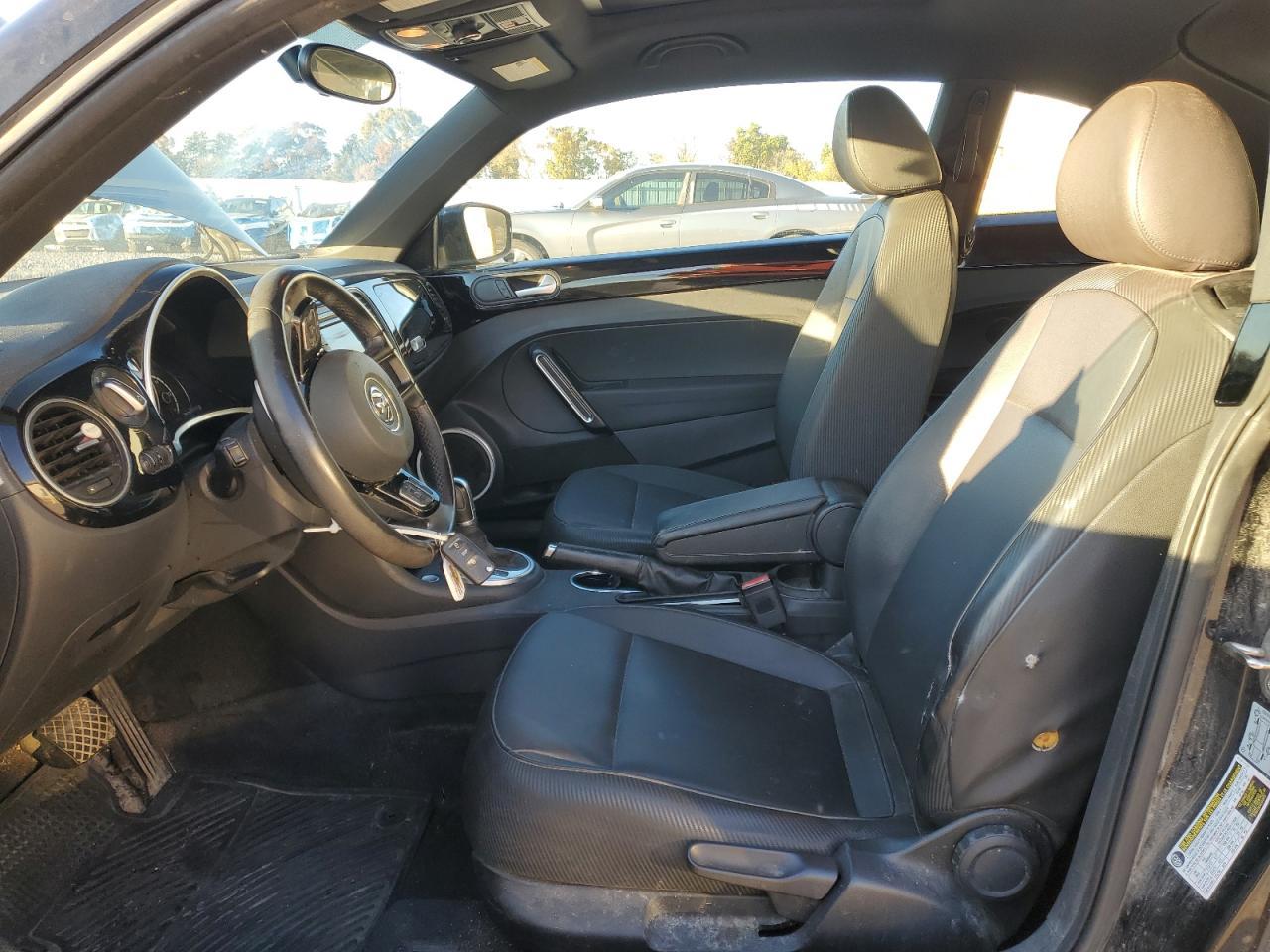 2015 VOLKSWAGEN Beetle