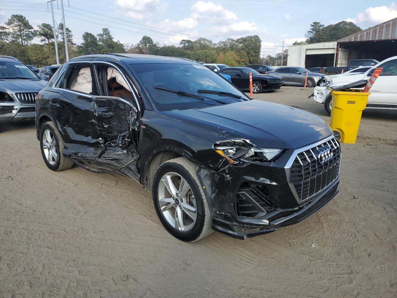 2021 AUDI Q3
