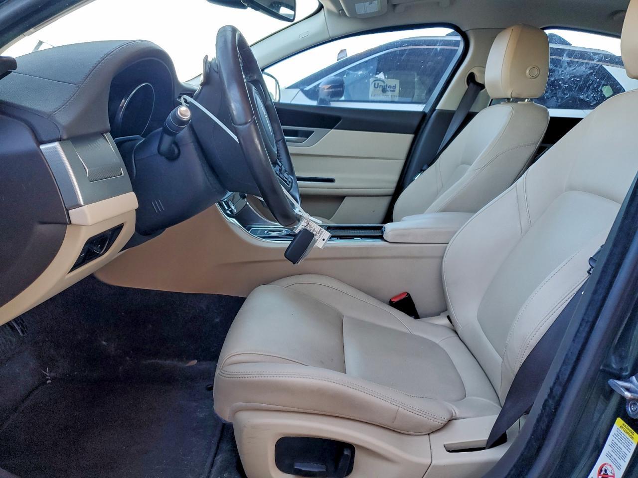 2017 JAGUAR XF