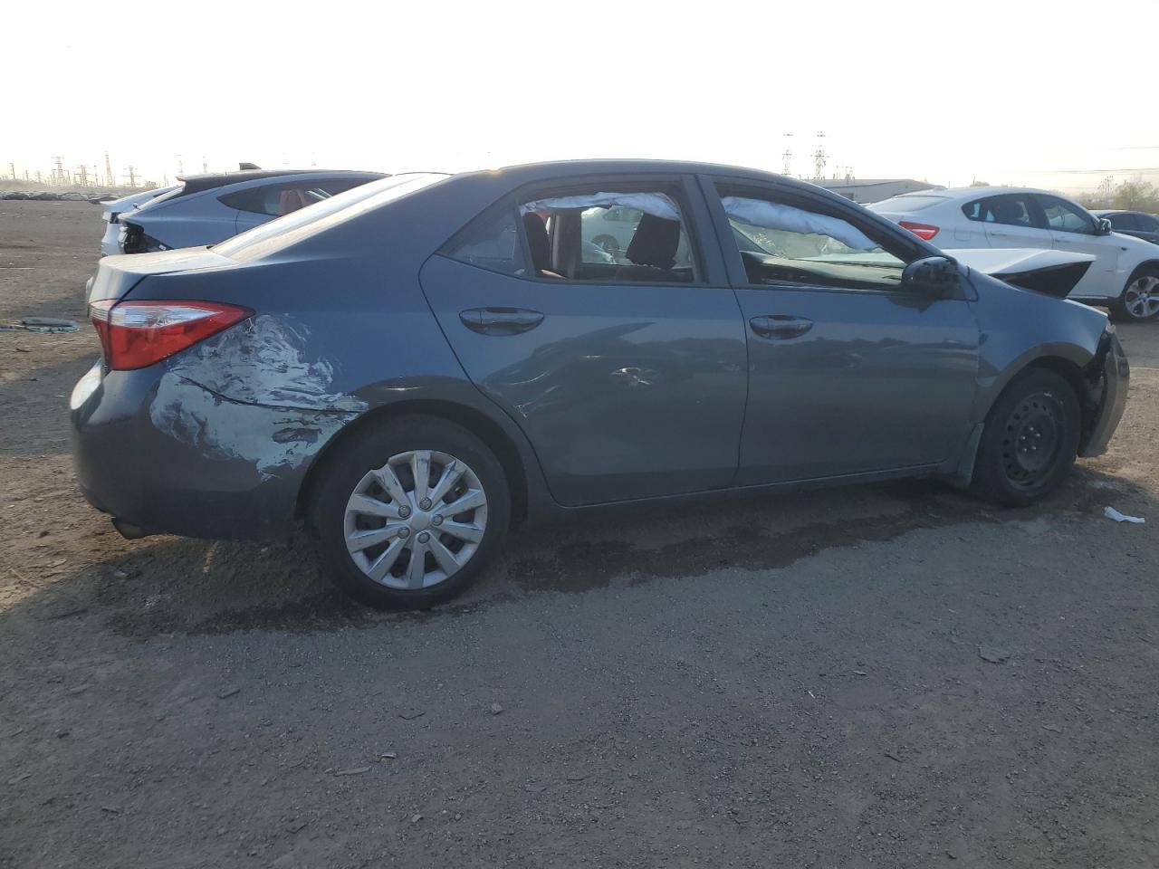 2015 TOYOTA COROLLA