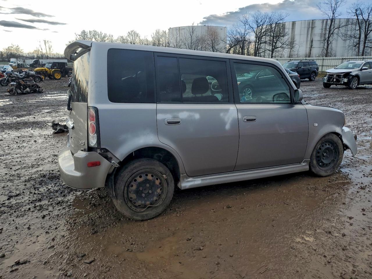 2006 TOYOTA SCION