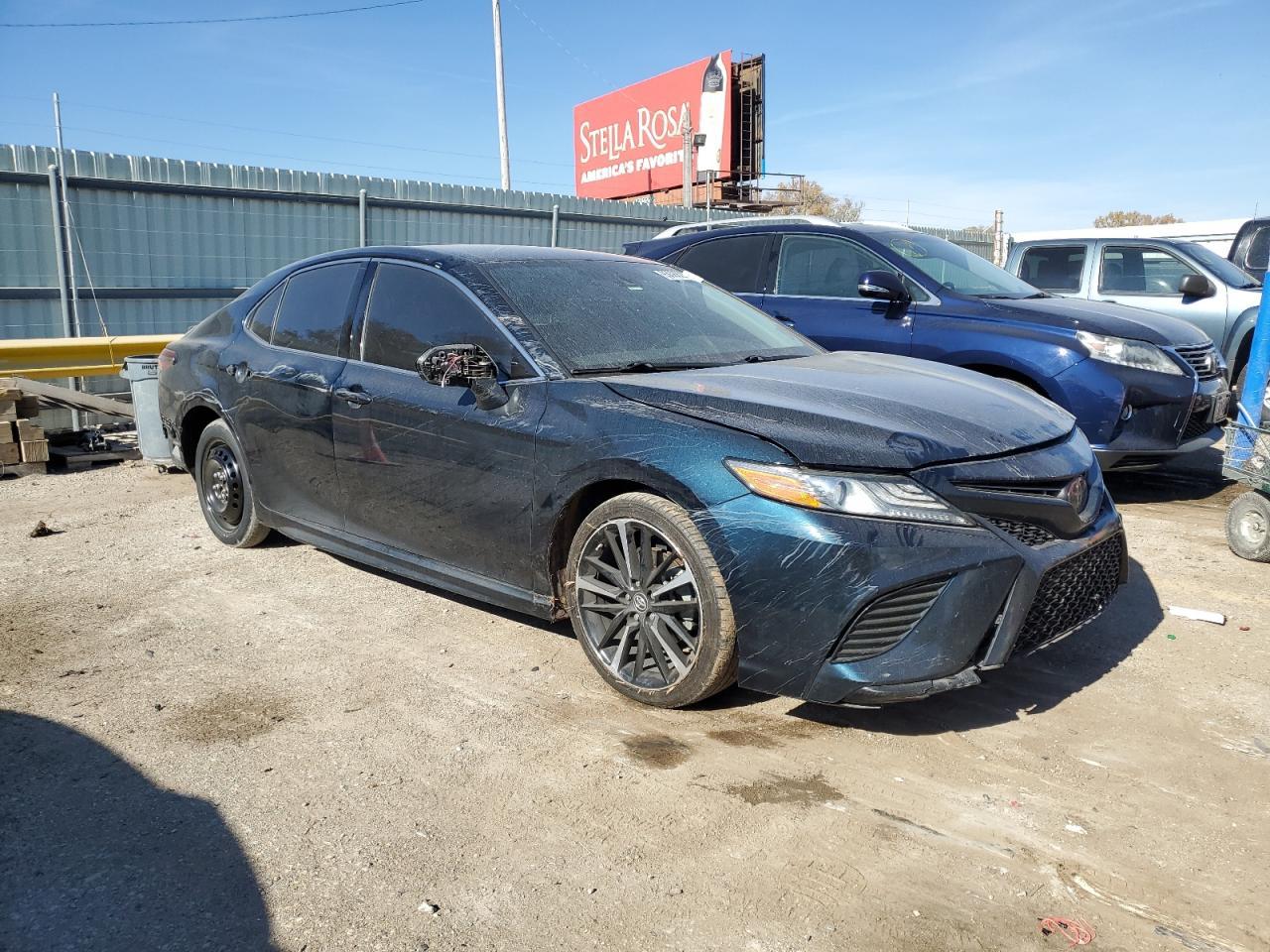 2019 TOYOTA CAMRY