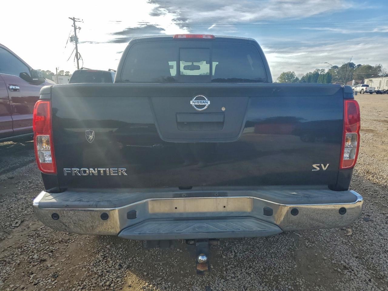 2015 NISSAN Frontier