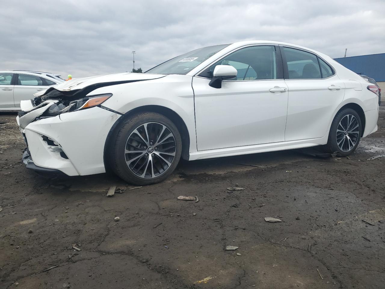 2020 TOYOTA CAMRY
