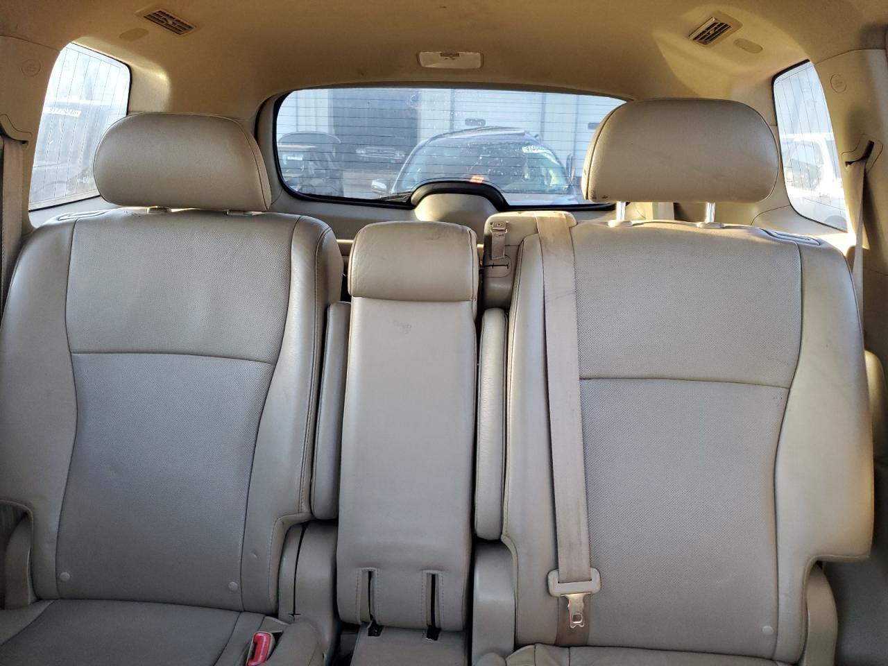2011 TOYOTA HIGHLANDER
