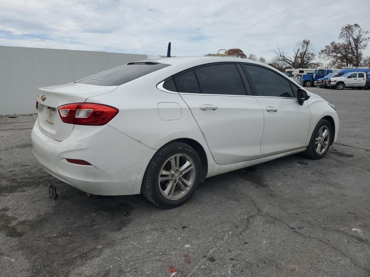 2017 CHEVROLET CRUZE