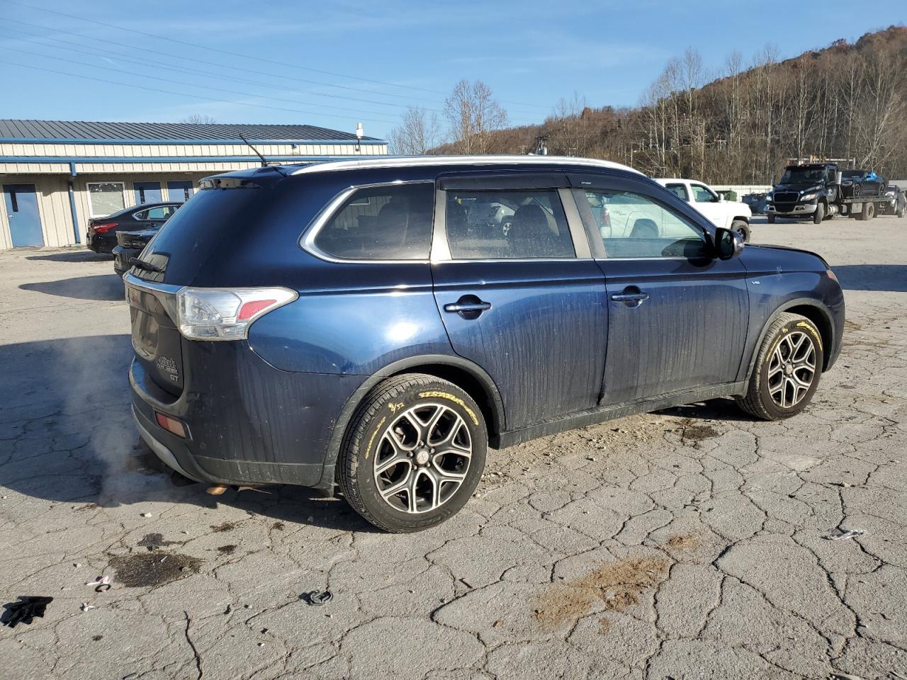 2015 MITSUBISHI outlander