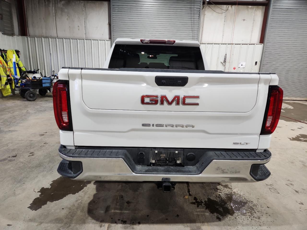 2025 GMC Sierra