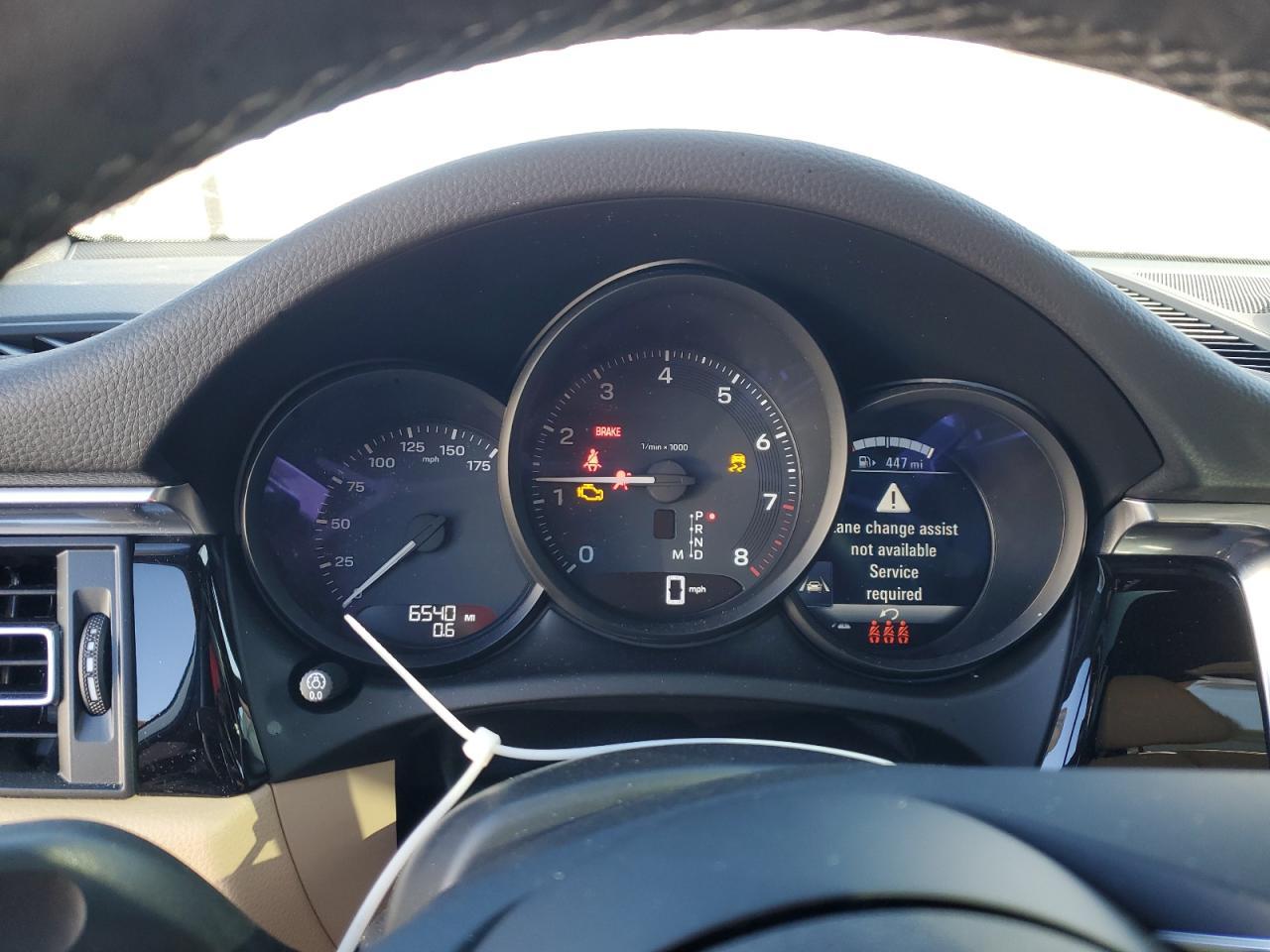 2024 PORSCHE Macan