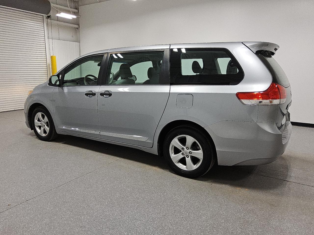 2014 TOYOTA SIENNA