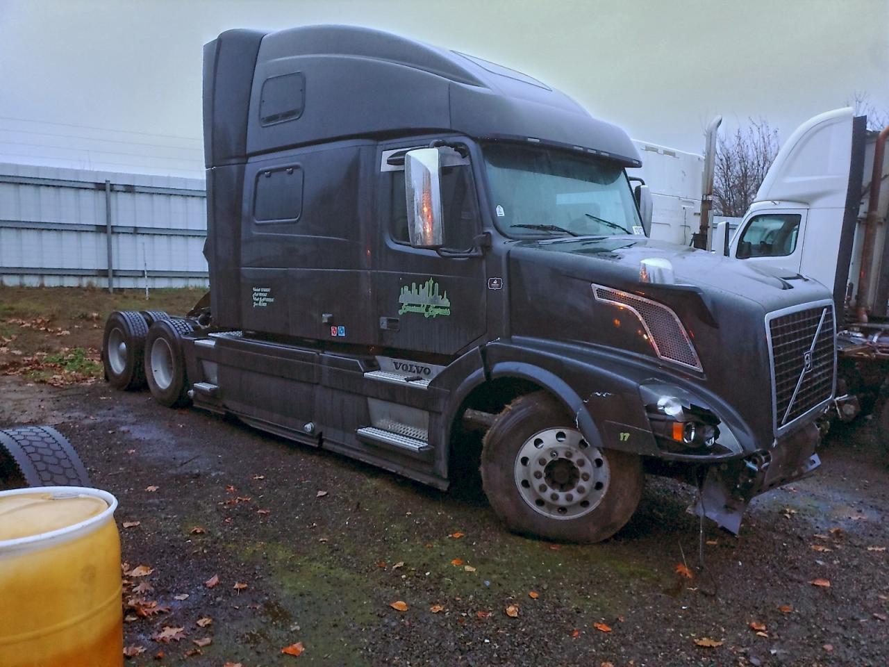 2016 VOLVO VNL